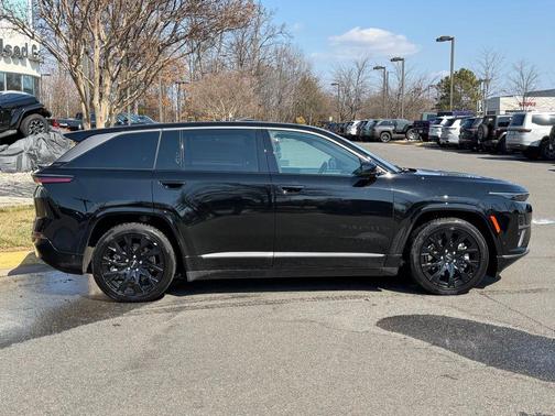 2024 Jeep Wagoneer S Launch Edition