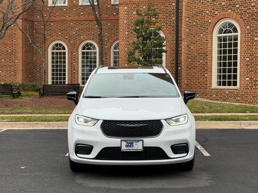 2026 Chrysler Pacifica Limited