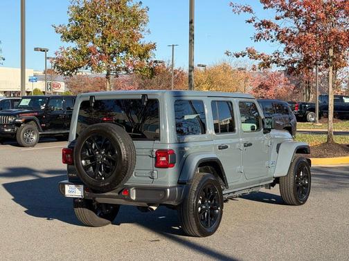 2025 Jeep Wrangler 4xe Sahara
