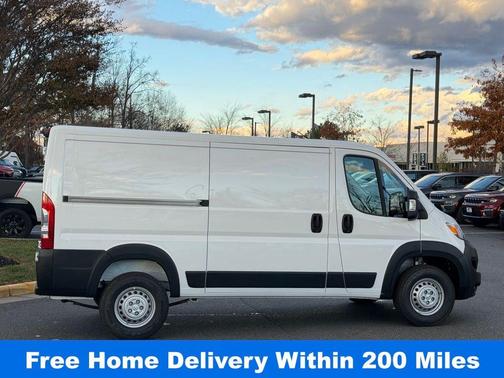 Bright White Clearcoat 2026 RAM ProMaster 1500 Low Roof