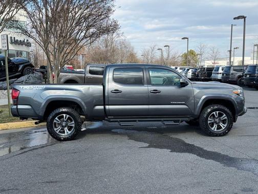 2019 Toyota Tacoma TRD Sport