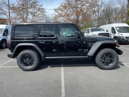 2025 Jeep Wrangler 4xe Sport