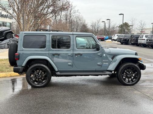 2024 Jeep Wrangler 4xe Sahara