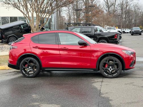 2024 Alfa Romeo Stelvio Veloce