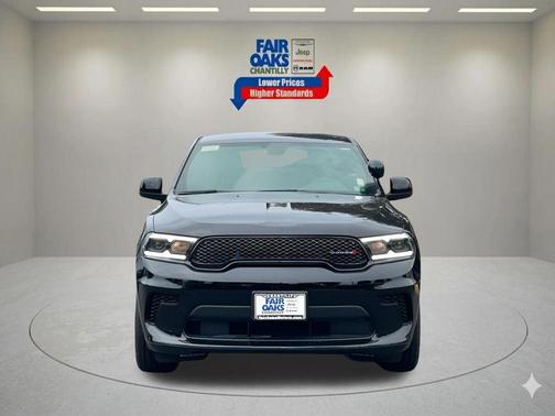 DB Black Crystal Clearcoat 2026 Dodge Durango Pursuit