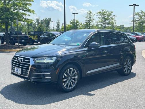 2019 Audi Q7 55 Premium Plus