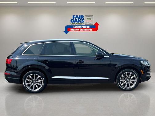 2019 Audi Q7 55 Premium Plus