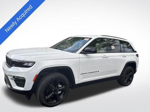 Bright White Clearcoat 2024 Jeep Grand Cherokee Limited