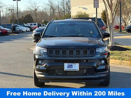Diamond Black 2026 Jeep Compass Latitude