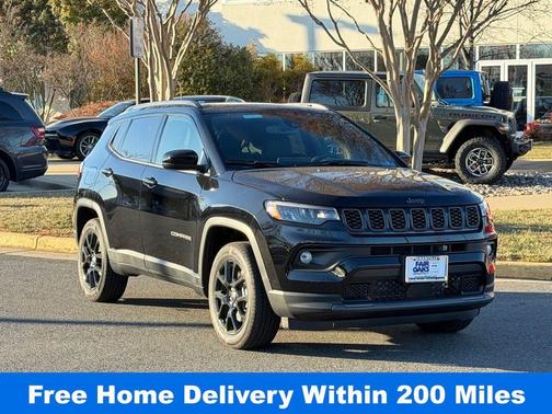 Diamond Black 2026 Jeep Compass Latitude