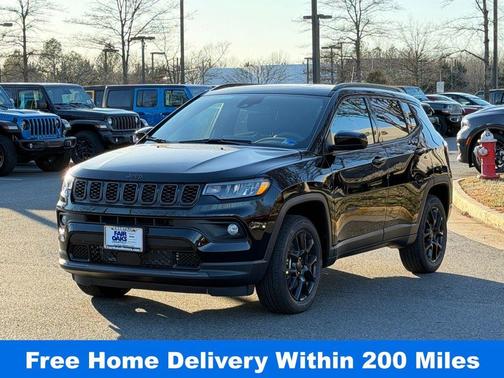 Diamond Black 2026 Jeep Compass Latitude