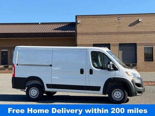 Bright White Clearcoat 2026 RAM ProMaster 1500 Low Roof