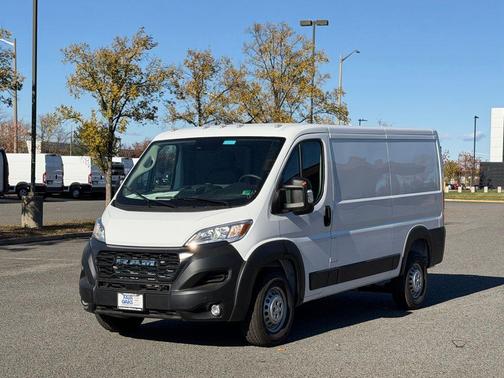 2026 RAM ProMaster 1500 Low Roof