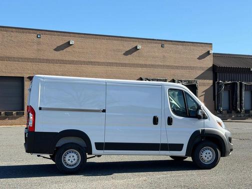2026 RAM ProMaster 1500 Low Roof