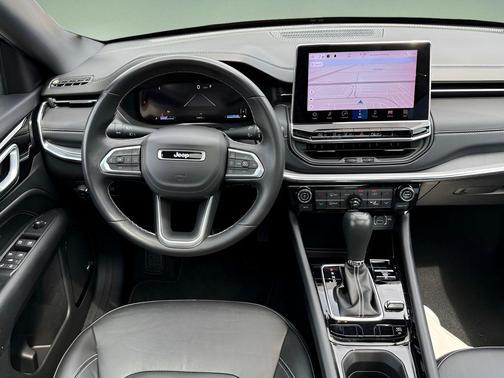 2022 Jeep Compass Altitude