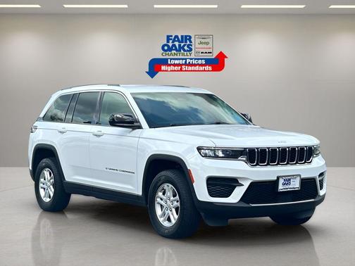 2023 Jeep Grand Cherokee Laredo