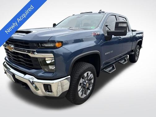 Lakeshore Blue 2024 Chevrolet Silverado 2500 LT