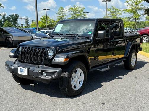 2022 Jeep Gladiator Sport