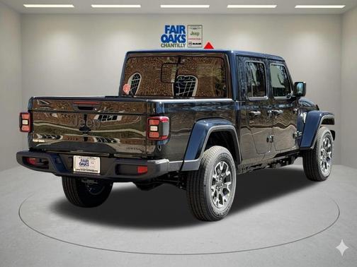 Black Clearcoat 2026 Jeep Gladiator Sport