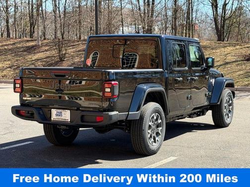 Black Clearcoat 2026 Jeep Gladiator Sport
