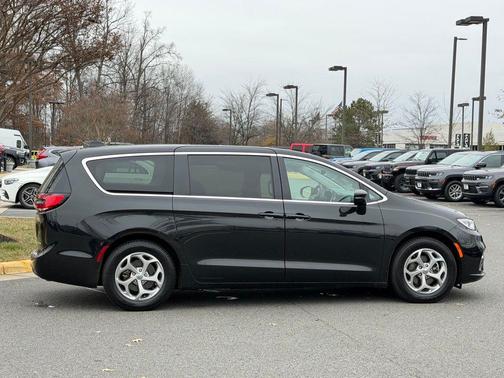 2024 Chrysler Pacifica Limited