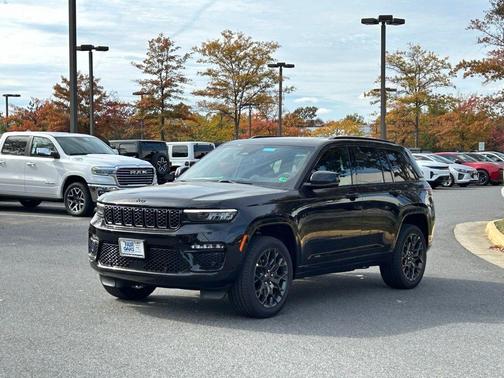 2025 Jeep Grand Cherokee Summit