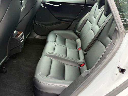 2021 Tesla Model S Long Range