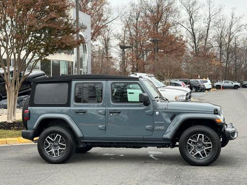 2024 Jeep Wrangler Sahara