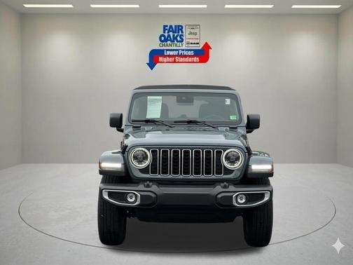 Anvil Clearcoat 2024 Jeep Wrangler Sahara