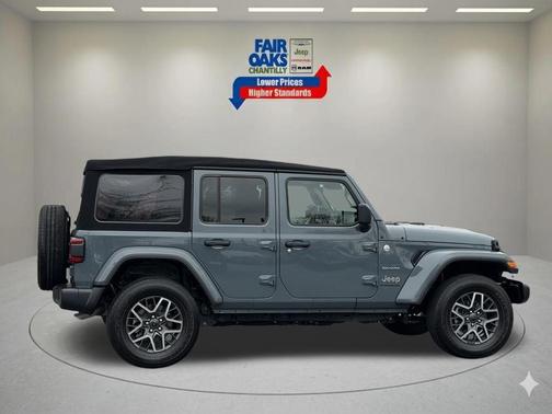 Anvil Clearcoat 2024 Jeep Wrangler Sahara