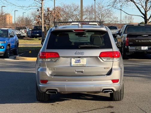 2018 Jeep Grand Cherokee Summit