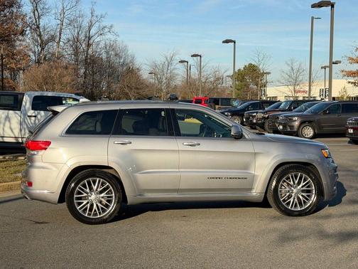 2018 Jeep Grand Cherokee Summit