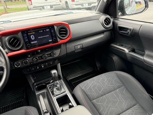 2018 Toyota Tacoma TRD Sport