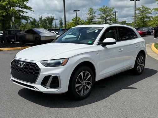 2024 Audi Q5 45 S line quattro Premium