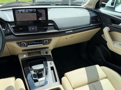 2024 Audi Q5 45 S line quattro Premium