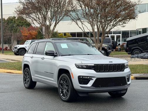 2024 Jeep Grand Cherokee Summit
