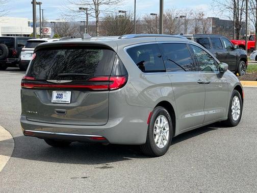 2021 Chrysler Pacifica Touring-L