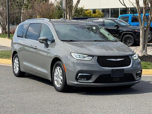 2021 Chrysler Pacifica Touring-L