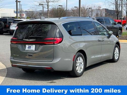 2021 Chrysler Pacifica Touring-L