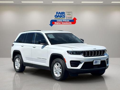 2023 Jeep Grand Cherokee Laredo