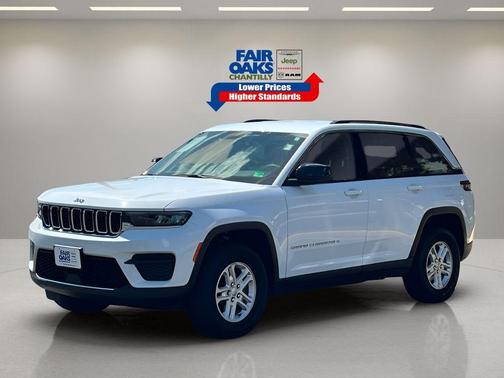 2023 Jeep Grand Cherokee Laredo