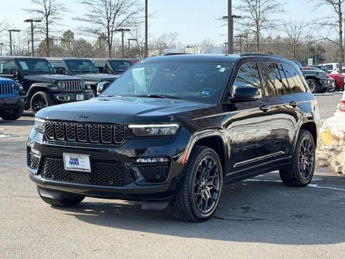 2025 Jeep Grand Cherokee Summit