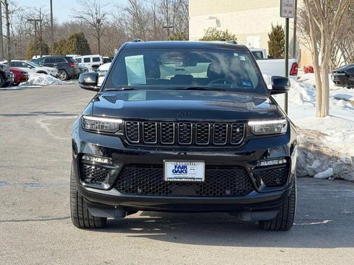 2025 Jeep Grand Cherokee Summit