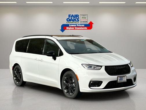 2026 Chrysler Pacifica Limited