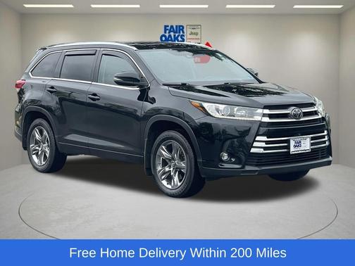 Midnight Black Metallic 2019 Toyota Highlander Limited