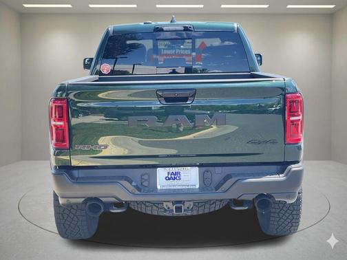 Serrano Red 2026 RAM 1500 RHO
