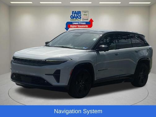 Silver Zynith Clearcoat 2024 Jeep Wagoneer S Launch Edition
