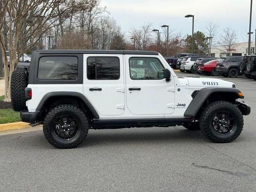 2025 Jeep Wrangler 4xe Sport
