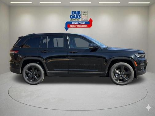 Diamond Black 2025 Jeep Grand Cherokee Limited