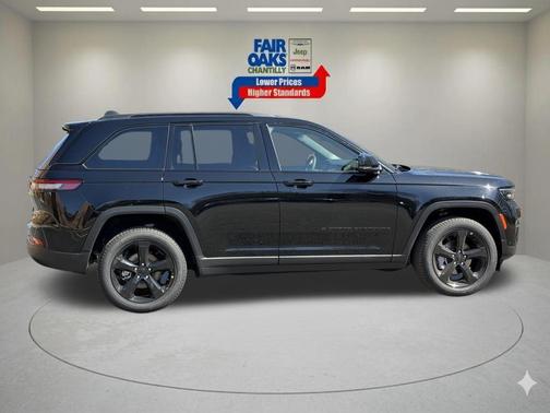 Diamond Black 2025 Jeep Grand Cherokee Limited